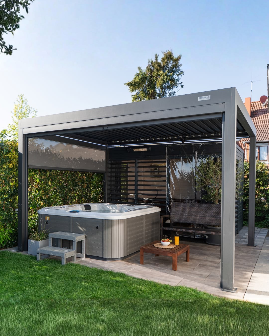 Pergola s hot tubom